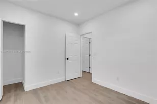 75 NW 160th St, Miami, FL 33169 - Photo 34