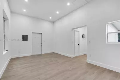 75 NW 160th St, Miami, FL 33169 - Photo 26