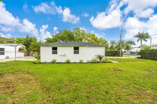 75 NW 160th St, Miami, FL 33169 - Photo 20
