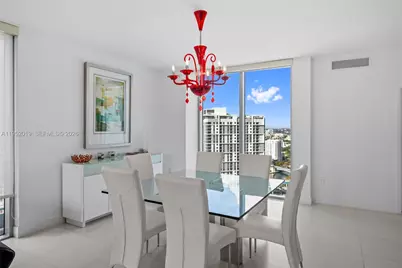 90 SW 3rd St #3609, Miami, FL 33130 - Photo 4