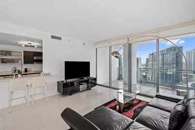 90 SW 3rd St #3609, Miami, FL 33130 - Photo 8