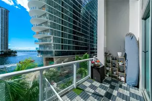 300 S Biscayne Blvd, Miami, FL 33131 - Photo 26