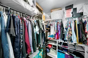 300 S Biscayne Blvd, Miami, FL 33131 - Photo 20
