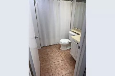 100 SW 130th Ter #106C, Pembroke Pines, FL 33027 - Photo 4