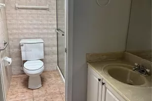 100 SW 130th Terrace, Pembroke Pines, FL 33027 - Photo 6