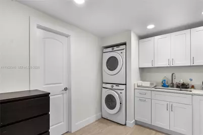 230 NW 39th Ct, Deerfield Beach, FL 33064 - Photo 24