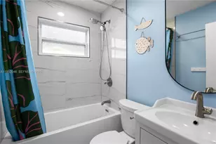 230 NW 39th Ct, Deerfield Beach, FL 33064 - Photo 16