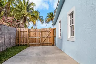 230 NW 39th Ct, Deerfield Beach, FL 33064 - Photo 4
