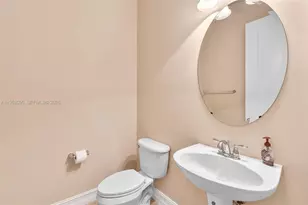 10865 NW 72nd Pl, Parkland, FL 33076 - Photo 16