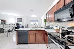 260 NW 109th Ave, Miami, FL 33172 - Photo 10