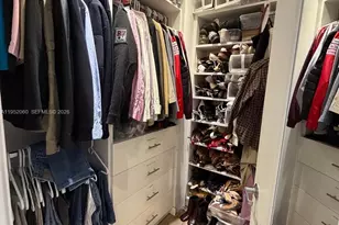 1050 Brickell Ave, Miami, FL 33131 - Photo 22