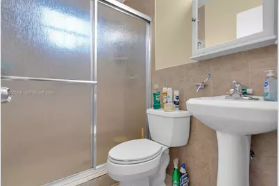 4332 SW 98th Ave, Miami, FL 33165 - Photo 18