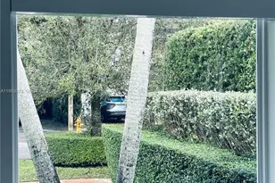 1430 N Baracoa Ave, Coral Gables, FL 33146 - Photo 4