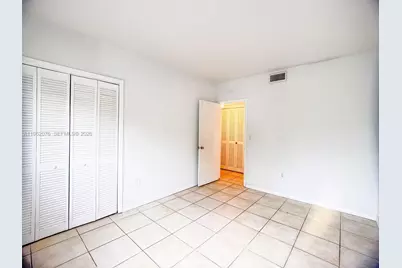 2430 NE 135th St #101, North Miami, FL 33181 - Photo 14