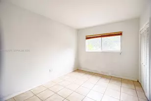 2430 NE 135th St, North Miami, FL 33181 - Photo 12