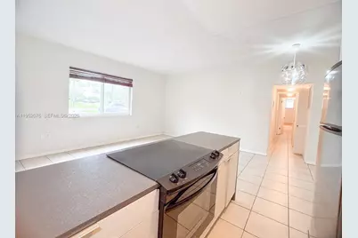 2430 NE 135th St #101, North Miami, FL 33181 - Photo 10