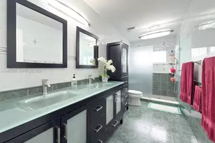 1300 SW 136th Pl, Miami, FL 33184 - Photo 14