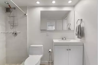 465 Ocean Dr #524, Miami Beach, FL 33139 - Photo 16
