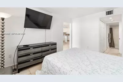 465 Ocean Dr #524, Miami Beach, FL 33139 - Photo 14