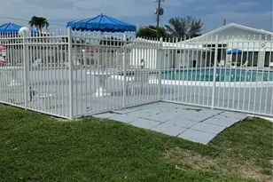 900 SW 11th Ave, Hallandale Beach, FL 33009 - Photo 24