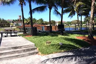 2541 Centergate Dr, Miramar, FL 33025 - Photo 32