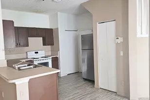 10161 SW 21st St, Miramar, FL 33025 - Photo 4