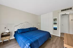 3101 N Country Club Dr, Aventura, FL 33180 - Photo 10