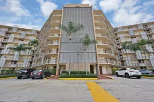3101 N Country Club Dr, Aventura, FL 33180 - Photo 22