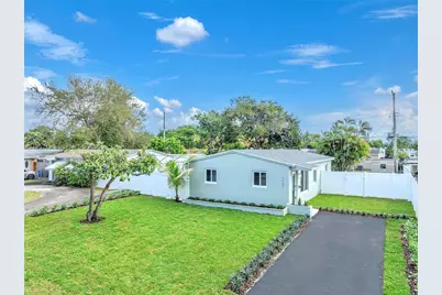1401 N 70th Ter, Hollywood, FL 33024 - Photo 4