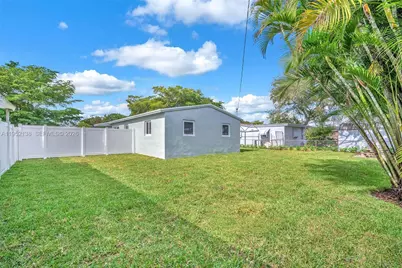 1401 N 70th Ter, Hollywood, FL 33024 - Photo 30