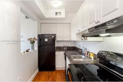 934 Michigan Ave #301, Miami Beach, FL 33139 - Photo 12