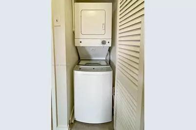 650 NW 86th Pl #3-209, Miami, FL 33126 - Photo 12