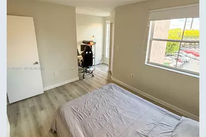 650 NW 86th Pl #3-209, Miami, FL 33126 - Photo 10