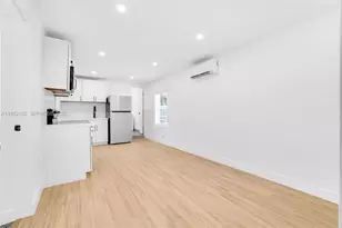 2419 Coolidge St, Hollywood, FL 33020 - Photo 2