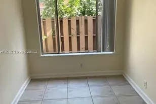 879 NW 81st Way, Plantation, FL 33324 - Photo 4