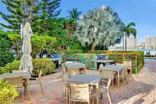 17800 N Bay Rd, Sunny Isles Beach, FL 33160 - Photo 30