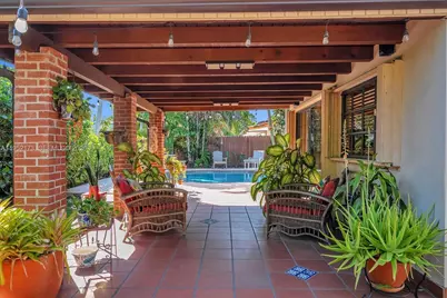 1300 W 77th St, Hialeah, FL 33014 - Photo 30