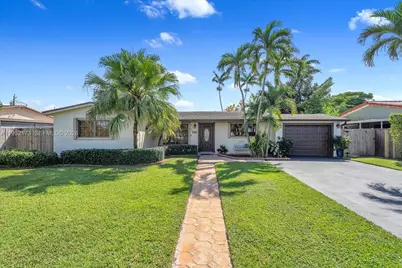 1300 W 77th St, Hialeah, FL 33014 - Photo 2