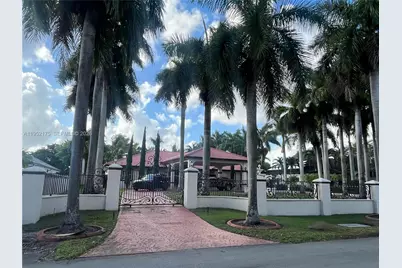 450 NW 130th Ave, Miami, FL 33182 - Photo 2