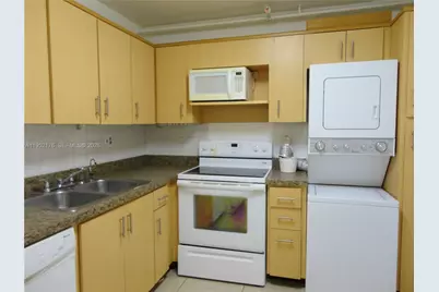 [Address not provided], Sunny Isles Beach, FL 33160 - Photo 10