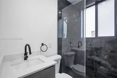 629 SW 10th Ave #1, Miami, FL 33130 - Photo 10