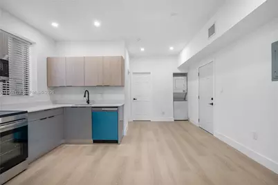 629 SW 10th Ave #1, Miami, FL 33130 - Photo 4