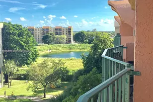 9360 Fontainebleau Blvd, Miami, FL 33172 - Photo 2