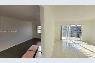 9360 Fontainebleau Blvd #603, Miami, FL 33172 - Photo 10