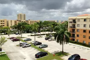 9360 Fontainebleau Blvd, Miami, FL 33172 - Photo 16