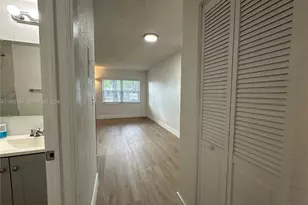 3616 NE 11th Ave, Oakland Park, FL 33334 - Photo 12