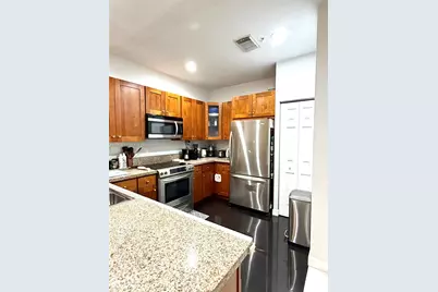 10780 NW 74th Ln, Doral, FL 33178 - Photo 12