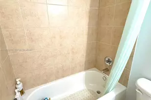 10780 NW 74th Ln, Doral, FL 33178 - Photo 34