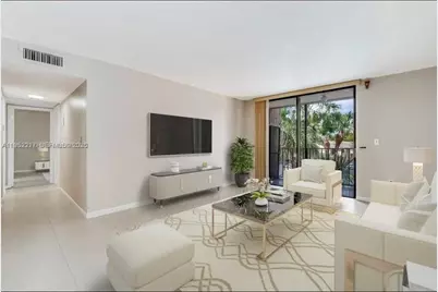 9678 Fontainebleau Blvd #308, Miami, FL 33172 - Photo 6