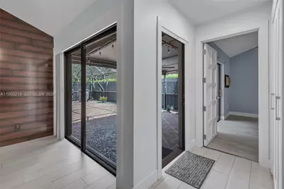 1050 Summit Trail Cir #B, West Palm Beach, FL 33415 - Photo 10